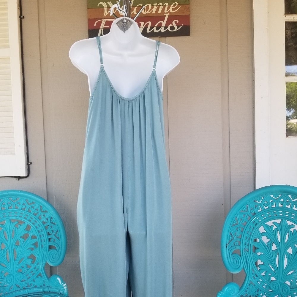 AnM Romper - Picture 2 of 3